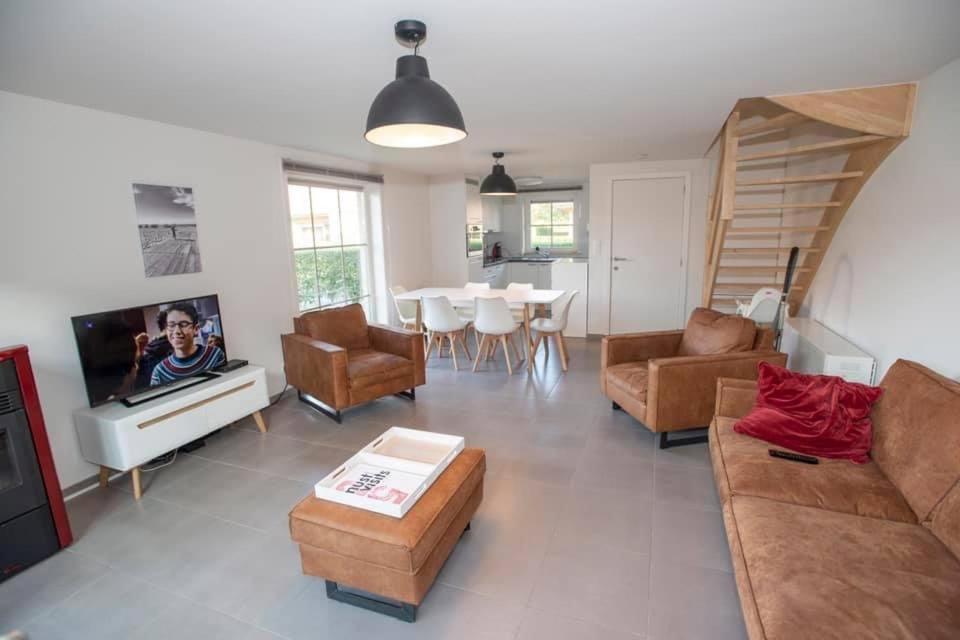 Vakantiehuisje De Panne Vlak Aan Plopsaland En De Zee Extérieur photo